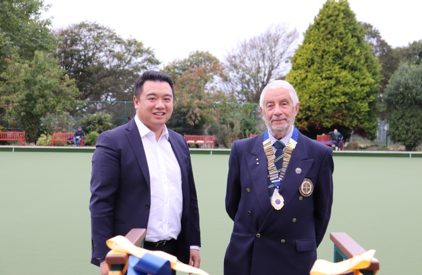 Local MP Alan Mak met Club President Brian Pullan 