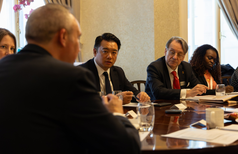 Local MP Alan Mak meets senior accountants and business leaders to discuss AI regulation