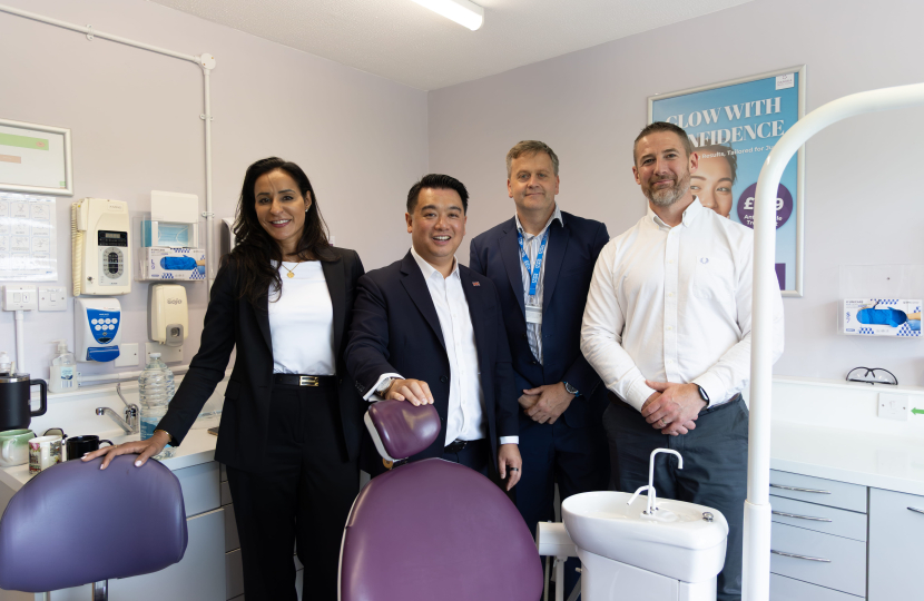Local MP Alan Mak visits Damira Dental Practice and welcomes increasing NHS dental provision in Havant area 