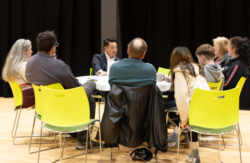 Local MP Alan Mak visits Park Community School to listen to pupils and parents
