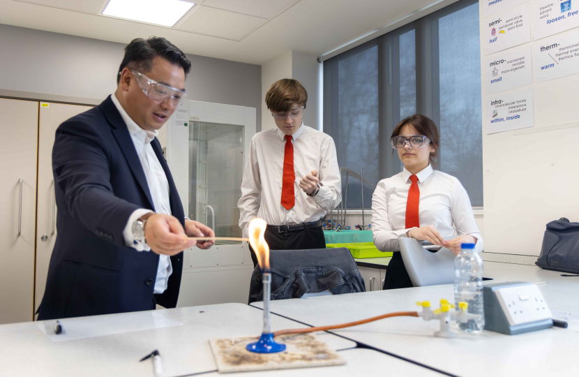 Local MP Alan Mak visits Park Community School to support local science students