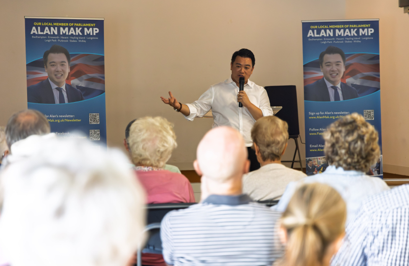 Local MP Alan Mak holds Q&A public meeting on Hayling Island 