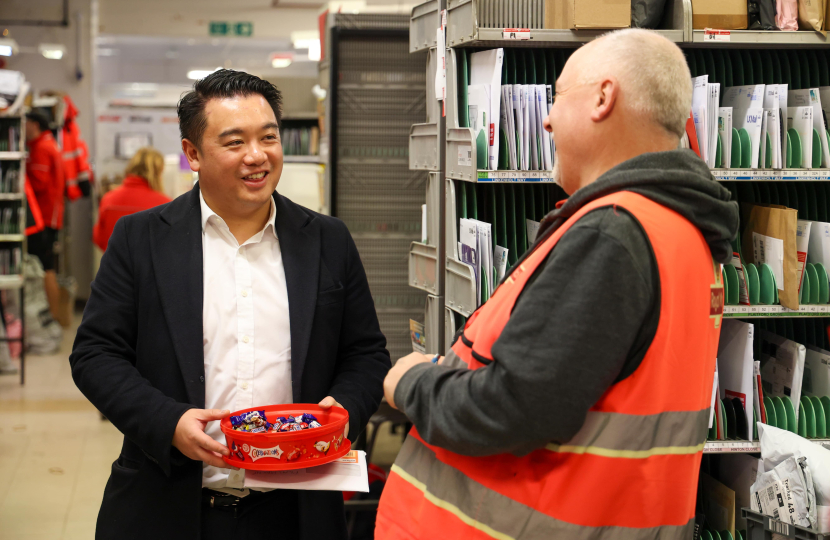 Local MP Alan Mak visits Royal Mail's Havant Delivery Office to thank staff 