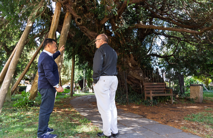 Local MP Alan Mak welcomes new priest for Hayling as three Island churches are unified