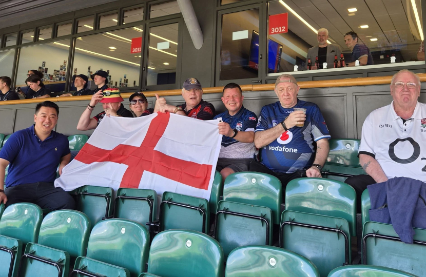 Local MP Alan Mak joins Havant veterans at annual Army v Navy rugby showpiece