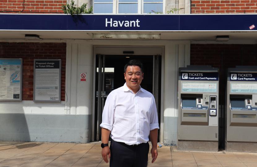  Local MP Alan Mak welcomes successful campaign to keep Havant Constituency railway station ticket offices open