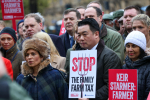 Alan Mak supporting protestors against Labour's Family Farm Tax
