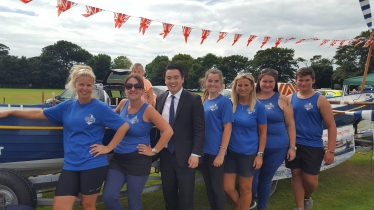 Alan Mak MP meets the Langstone Cutters rowing club at the fete