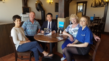 Alan Mak MP with Jeff and Caroline Clark and family at Coastguard Café