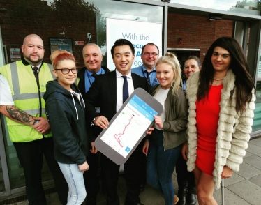 Photo caption: Alan Mak MP with local passengers and Stagecoach Staff launch the new app in Havant bus station