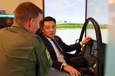 Local MP Alan Mak thanks RAF F-35 fighter jet pilots  