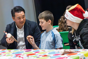 Local MP Alan Mak visits children's Christmas holiday clubs in Leigh Park