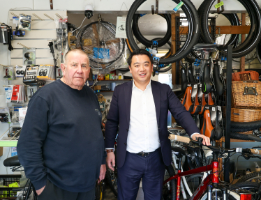 Local MP Alan Mak visits Hayling Cycles bike shop for Small Business Saturday and urges people to support independent traders 