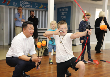 Local MP Alan Mak encourages residents to sign up for free Christmas children's holiday clubs