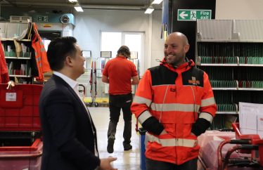 Local MP Alan Mak visits Royal Mail's Hayling Island Delivery Office to thank staff 