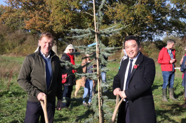 Local MP Alan Mak met with Major Tim Peake CMG at the Ems Valley Memorial Arboretum